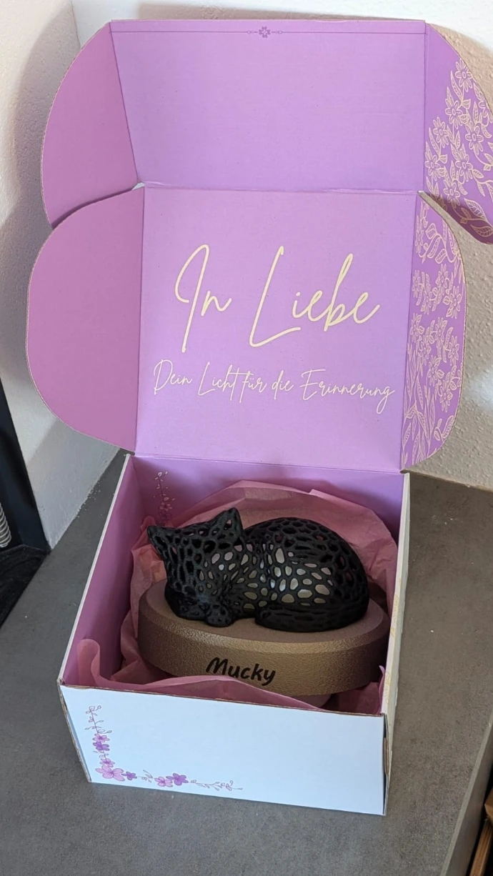 Katzenurne in Premiumverpackung